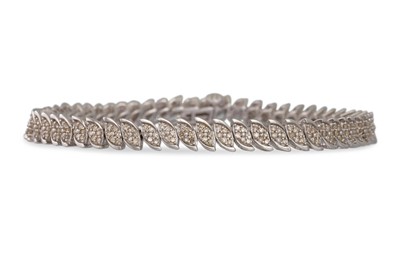 Lot 36 - A DIAMOND BRACELET, each shaped link set with...