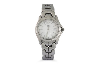 Lot 505 - A TAG HEUER WRIST WATCH, bracelet strap, date...