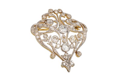 Lot 306 - AN ANTIQUE DIAMOND BROOCH, of shaped openwork...