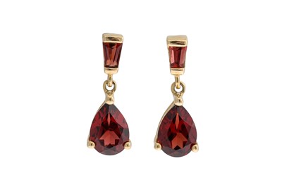 Lot 375 - A PAIR OF DIAMOND DROP EARRINGS, suspending...