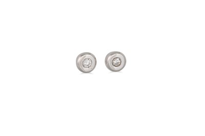 Lot 151 - A PAIR OF DIAMOND STUD EARRINGS, collet set,...