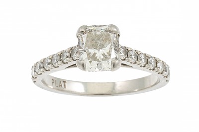 Lot 349 - A DIAMOND SOLITAIRE RING, the cushion cut...