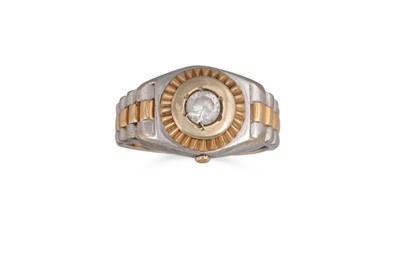 Lot 133 - A TWO COLOUR RING, 'Rolex' style, in 14ct gold,...