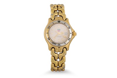 Lot 407 - A LADY'S BI-METAL TAG HEUER WRIST WATCH,...