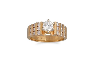 Lot 409 - A DIAMOND SOLITAIRE RING, the brilliant cut...