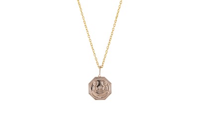 Lot 53 - A 9CT GOLD RUSSIAN PENDANT, depicting children,...