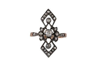 Lot 55 - A RUSSIAN DIAMOND THREE STONE CLUSTER FINGER...