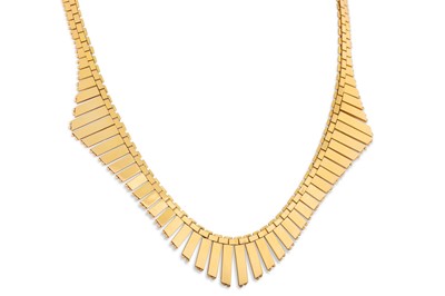 Lot 173 - A VINTAGE 18CT GOLD GRADUATED FRINGE NECKLACE,...