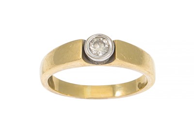 Lot 220 - A DIAMOND SOLITAIRE RING, the brilliant cut...