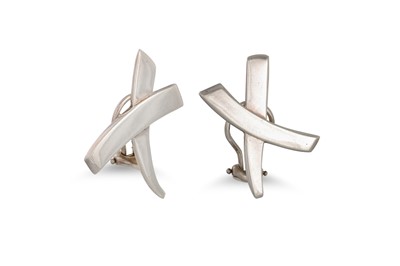 Lot 305 - A PAIR OF MODERN SILVER “X” FORMED TIFFANY &...