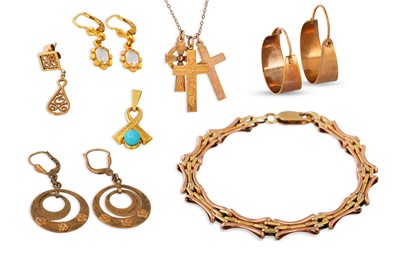 Lot 91 - A COLLECTION OF VARIOUS GOLD AND OTHER ITEMS,...