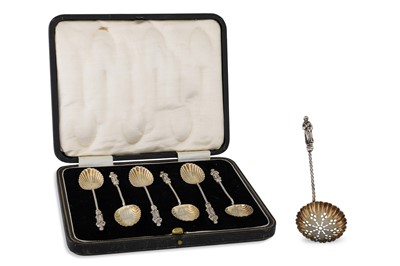 Lot 530 - A SET OF SIX VICTORIAN APOSTLE 1896 COFFEE...