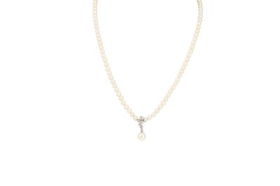 Lot 462 - A SET OF PEARLS, with a diamond pendant and...