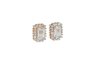 Lot 30 - A PAIR OF DIAMOND AND AQUAMARINE CLUSTER...