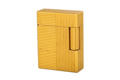 Lot 35 - A DUPONT LIGHTER, reeded decoration