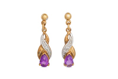 Lot 93 - A PAIR OF DIAMOND AND AMETHYST DROP EARRINGS,...