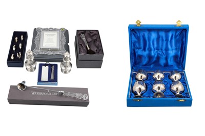 Lot 620 - A BOXED LOT OF WATERFORD CRYSTAL ITEMS,...
