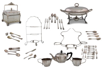 Lot 556 - A LARGE COLLECTION OF SILVER PLATED ITEMS, to...