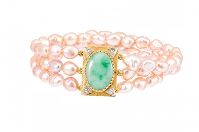 Lot 154 - A PEARL BRACELET, three stranded with 18ct...