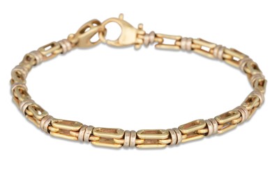 Lot 30 - A 9CT GOLD FANCY LINK BRACELET, two tone gold