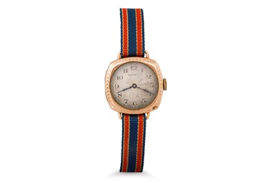 Lot 3 - A VINTAGE ROLEX LADY'S WRISTWATCH, gold case,...