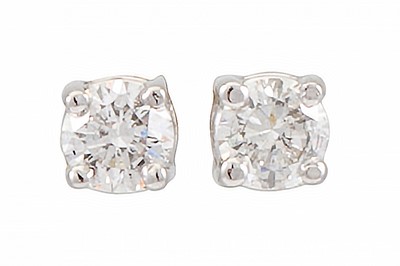 Lot 213 - A PAIR OF DIAMOND STUD EARRINGS, mounted in...